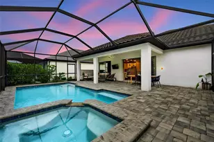 2128 Woodleaf Hammock Ct, Bradenton, FL 34211 - Photo 2