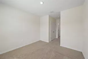8657 Milestone Dr, Sarasota, FL 34238 - Photo 22