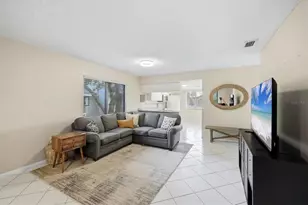 7858 Eagle Creek Dr, Sarasota, FL 34243 - Photo 4