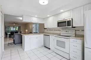 7858 Eagle Creek Dr, Sarasota, FL 34243 - Photo 10