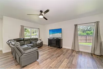 3220 37th Terrace E, Bradenton, FL 34208 - Photo 8