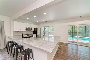 3220 37th Terrace E, Bradenton, FL 34208 - Photo 4