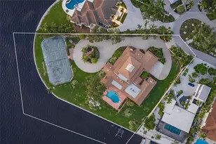 1136 N Lake Shore Dr, Sarasota, FL 34231 - Photo 4