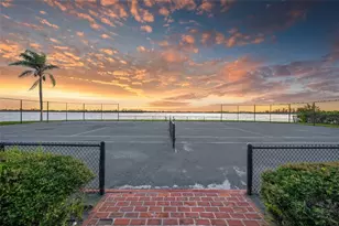 1136 N Lake Shore Dr, Sarasota, FL 34231 - Photo 38