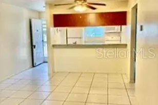 211 Airport Ave W, Venice, FL 34285 - Photo 2