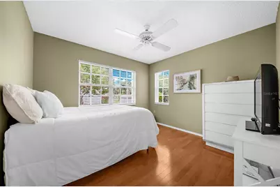 7306 Golf Pointe Circle, Sarasota, FL 34243 - Photo 14