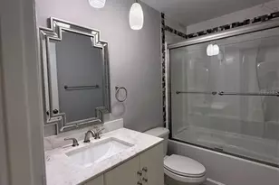 6814 Whitman Pl, Sarasota, FL 34243 - Photo 10