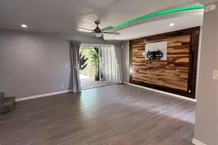 6814 Whitman Pl, Sarasota, FL 34243 - Photo 6