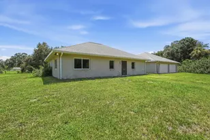 411 Bristol Ln, Nokomis, FL 34275 - Photo 40