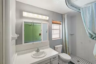 411 Bristol Ln, Nokomis, FL 34275 - Photo 14
