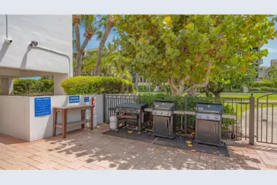 1055 Gulf Of Mexico Drive #105, Longboat Key, FL 34228 - Photo 50