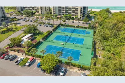 1055 Gulf Of Mexico Drive #105, Longboat Key, FL 34228 - Photo 54