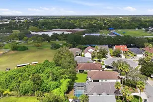 5270 Levi Ln, Sarasota, FL 34233 - Photo 38