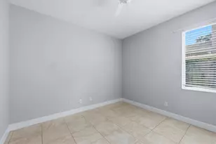 5270 Levi Ln, Sarasota, FL 34233 - Photo 22