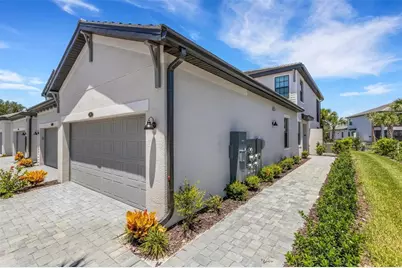 5624 Summit Pointe Circle #104, Bradenton, FL 34210 - Photo 2