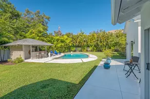 3606 Palonia Ct, Sarasota, FL 34239 - Photo 30