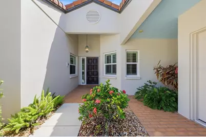 7765 Calle Facil, Sarasota, FL 34238 - Photo 4