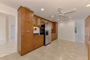 4468 Ascot Cir N, Sarasota, FL 34235 - Photo 32
