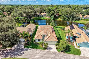 4468 Ascot Cir N, Sarasota, FL 34235 - Photo 4