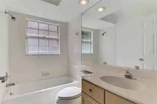 4468 Ascot Cir N, Sarasota, FL 34235 - Photo 44