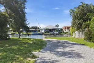 1761 Sandalwood Dr, Sarasota, FL 34231 - Photo 74