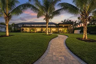 1761 Sandalwood Dr, Sarasota, FL 34231 - Photo 18