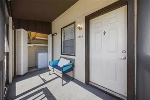 3884 59th Ave W, Bradenton, FL 34210 - Photo 6