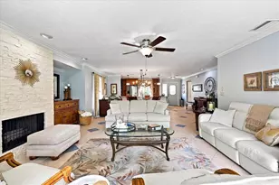 3252 Ringwood Meadow, Sarasota, FL 34235 - Photo 10