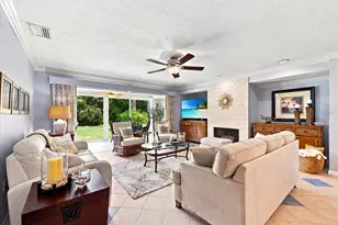 3252 Ringwood Meadow, Sarasota, FL 34235 - Photo 2