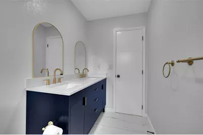 2769 Wisteria Place, Sarasota, FL 34239 - Photo 46