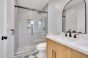2769 Wisteria Pl, Sarasota, FL 34239 - Photo 42