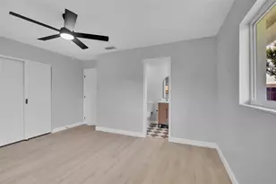 2769 Wisteria Pl, Sarasota, FL 34239 - Photo 40