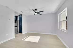 2769 Wisteria Pl, Sarasota, FL 34239 - Photo 14