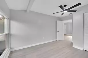 2769 Wisteria Pl, Sarasota, FL 34239 - Photo 38