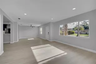 2769 Wisteria Pl, Sarasota, FL 34239 - Photo 26