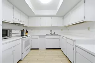 2089 Gulf of Mexico Dr, Longboat Key, FL 34228 - Photo 12