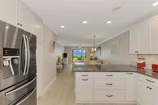 1608 Stickney Point Rd, Sarasota, FL 34231 - Photo 8
