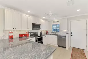 1608 Stickney Point Rd, Sarasota, FL 34231 - Photo 24