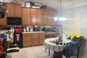 5781 Autumn Chase Cir, Sanford, FL 32773 - Photo 2