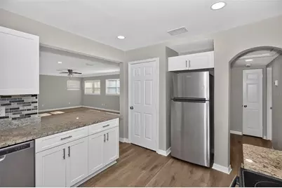 5131 Aragon Way S, Saint Petersburg, FL 33705 - Photo 12
