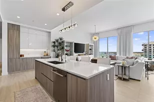 301 Quay Commons, Sarasota, FL 34236 - Photo 4