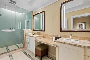 915 Seaside Dr, Sarasota, FL 34242 - Photo 32