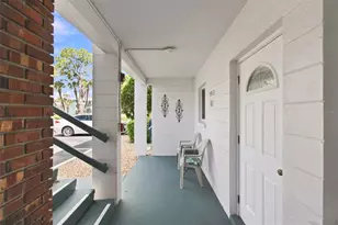 5913 17th St W, Bradenton, FL 34207 - Photo 4