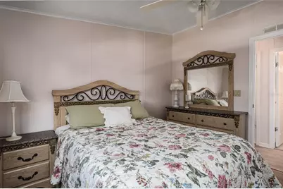 8530 Countess Avenue Circle, Palmetto, FL 34221 - Photo 18