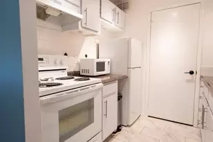 3255 Beneva Rd, Sarasota, FL 34232 - Photo 6