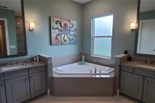 1706 8th St E, Palmetto, FL 34221 - Photo 22