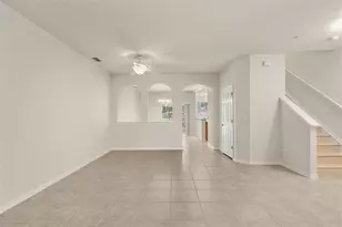 3717 Parkridge Cir, Sarasota, FL 34243 - Photo 8