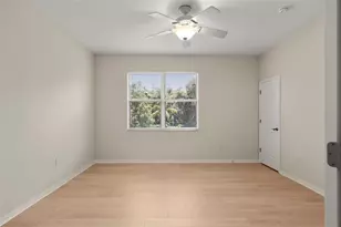 3717 Parkridge Cir, Sarasota, FL 34243 - Photo 32