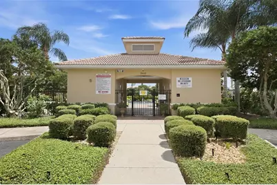3717 Parkridge Circle #6-102, Sarasota, FL 34243 - Photo 44