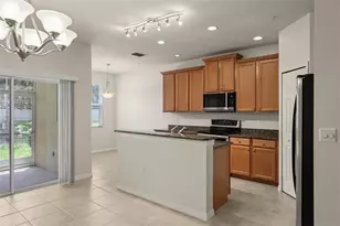 3717 Parkridge Cir, Sarasota, FL 34243 - Photo 18